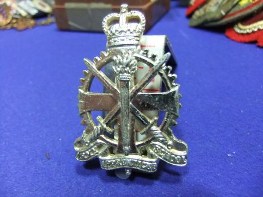 Army apprentice school staybrite military cap badge