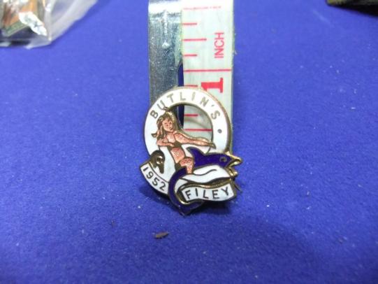 butlins holiday camp badge filey 1952 pass member souvenir
