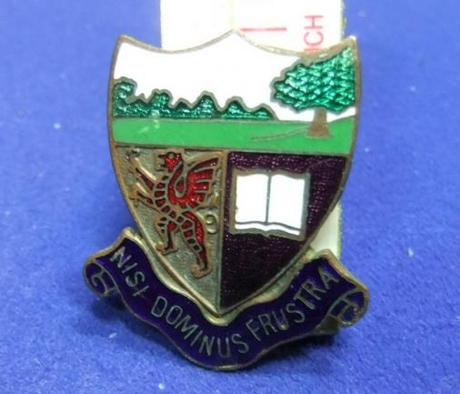 Crest coat of arms badge motto nisi dominus frustra school college education