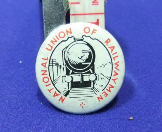 NUR national union railwaymen tin button badge rail train steam membership member 1930s 40s