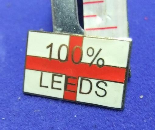 Football club badge 100% leeds united fan supporter team england st george