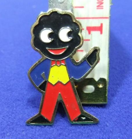 robertsons golly badge brooch standard 1980s