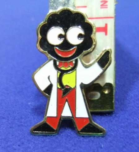 Robertsons Golly Badge 1998 Set Doctor