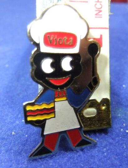 robertsons golly badge brooch viota baker 1980s pointed feet