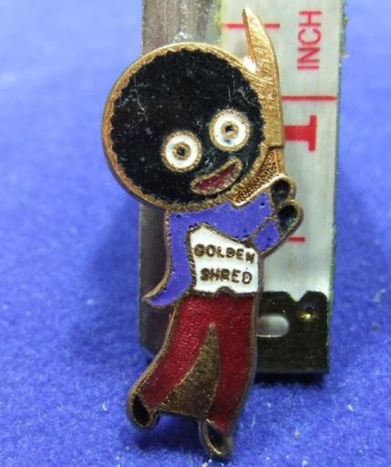 Robertsons jam golly badge cricket black feet black hands advert fattorini