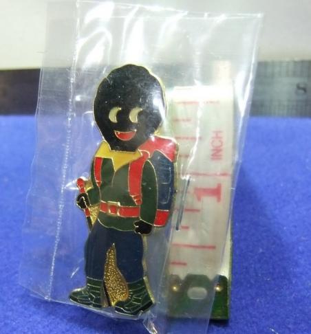 Robertsons jam golly badge hiker walker 1990s large acrylic