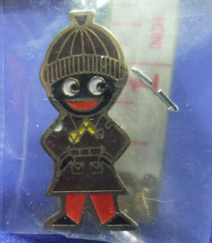 Robertsons golly badge brownie guide 1980S brown patch