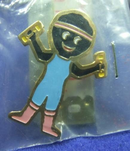 Robertsons golly badge brooch keep fit 1990