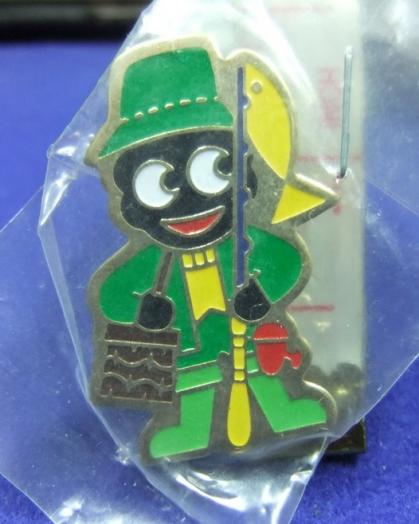 Robertsons golly badge brooch fisherman 1980s