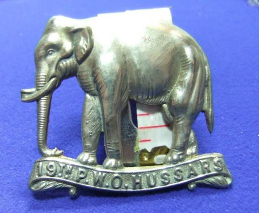 military army cap badge 19th P.W.O. Hussars