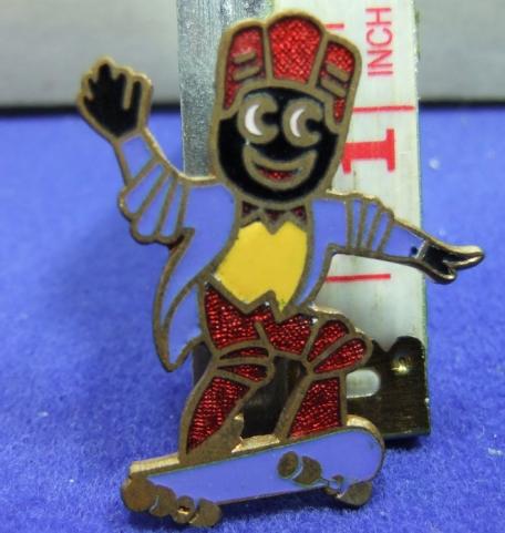 Robertson Golly skateboarder badge 1970s gomm