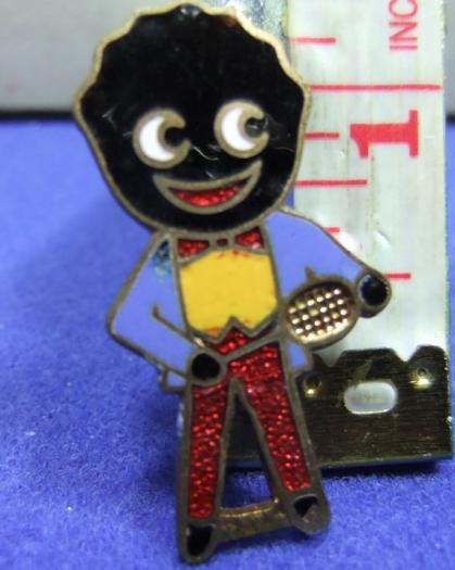Robertson 1970s Golly Tennis Player badge
