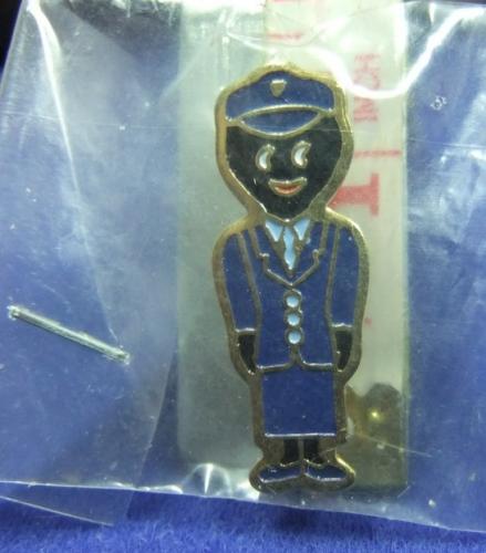 Robertsons golly badge brooch wren 1996