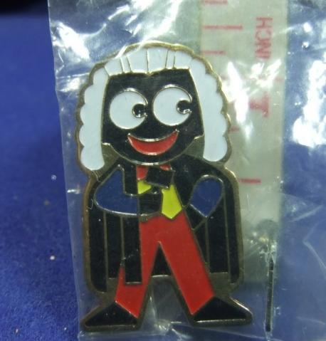 Robertsons golly badge brooch judge 1998