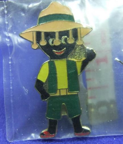 Robertsons jam golly badge australian variant 1990s large acrylic