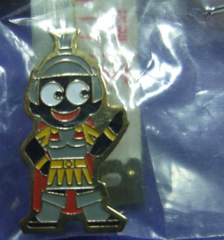 Robertsons golly badge brooch 1999 roman fancy dress
