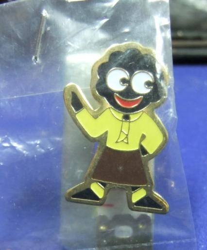 Robertsons golly badge brooch brownie girl guide 1999 fancy dress