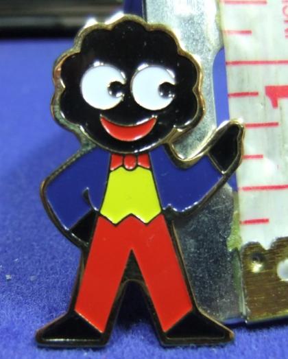 Robertsons golly badge brooch classic standard 1998
