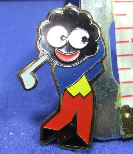 For Jeremy Robertsons golly badge brooch golfer 1998