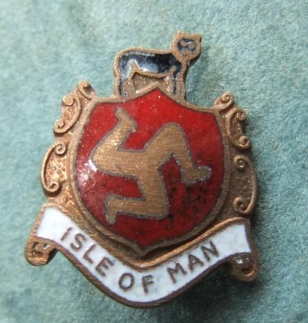 Badge Motor Cycle TT Race IOM isle Of Man Manx