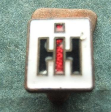 IH International Harvester Tractors Advertising Badge