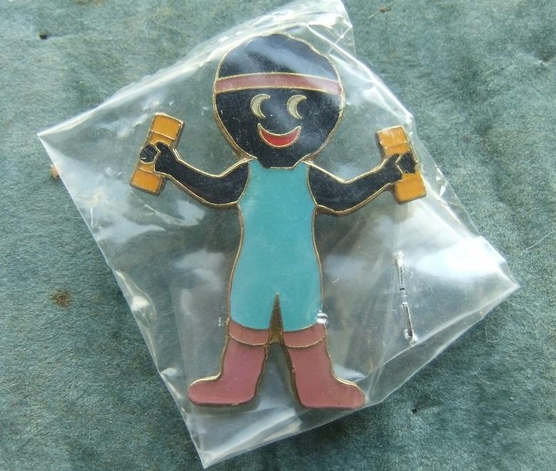 Robertsons golly badge Keep Fit 1993 94 large acrylic