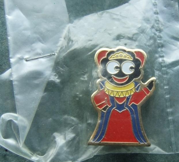 Robertsons Golly Badge 1999 Fancy Dress Set Queen