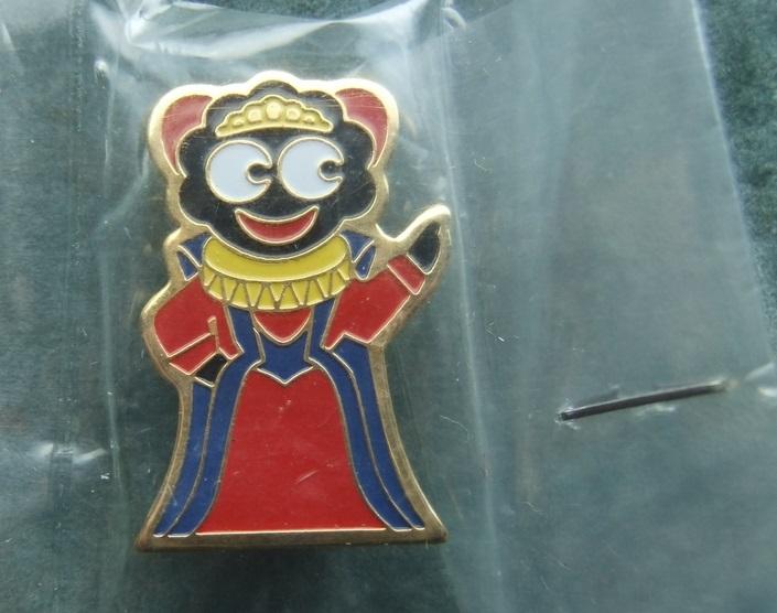 Robertsons Golly Badge 1999 Fancy Dress Set Queen
