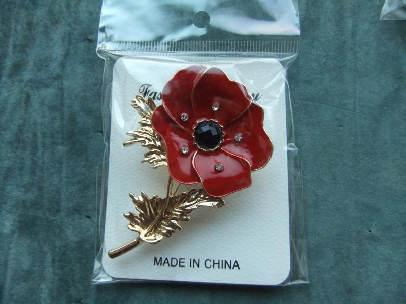 Remembrance Day Poppy Brooch Badge