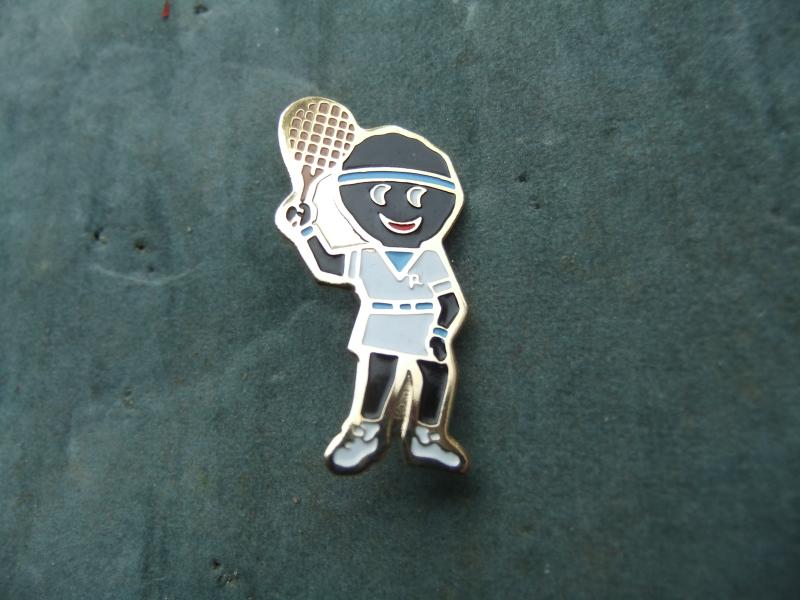 Robertsons golly badge brooch tennis player 1990