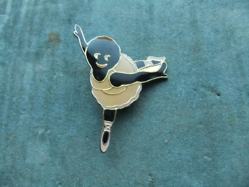 Robertsons golly badge ballet dancer 1993 94 large acrylic