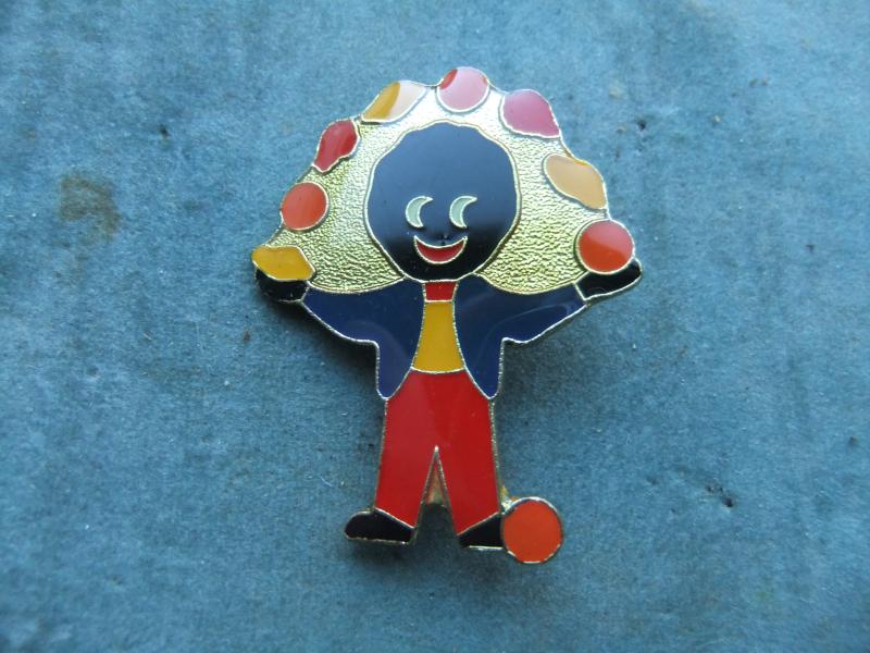 Robertsons golly badge juggler 1993 94 large acrylic