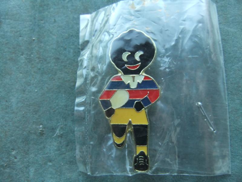 Robertsons golly badge Rugby Player 1993 94 large acrylic